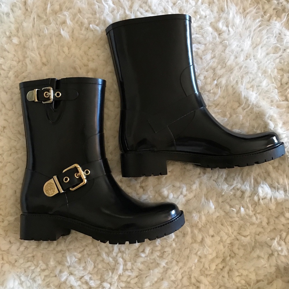 Vince Camuto Rainboots. Size 8.